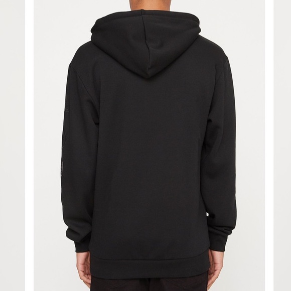 Young & Reckless sweaters. - Picture 7 of 16